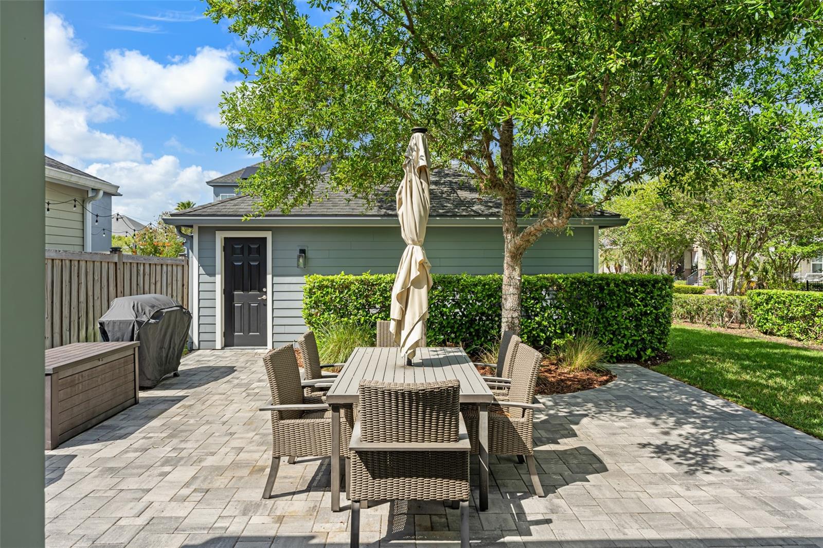 LAUREATE PARK - Residential