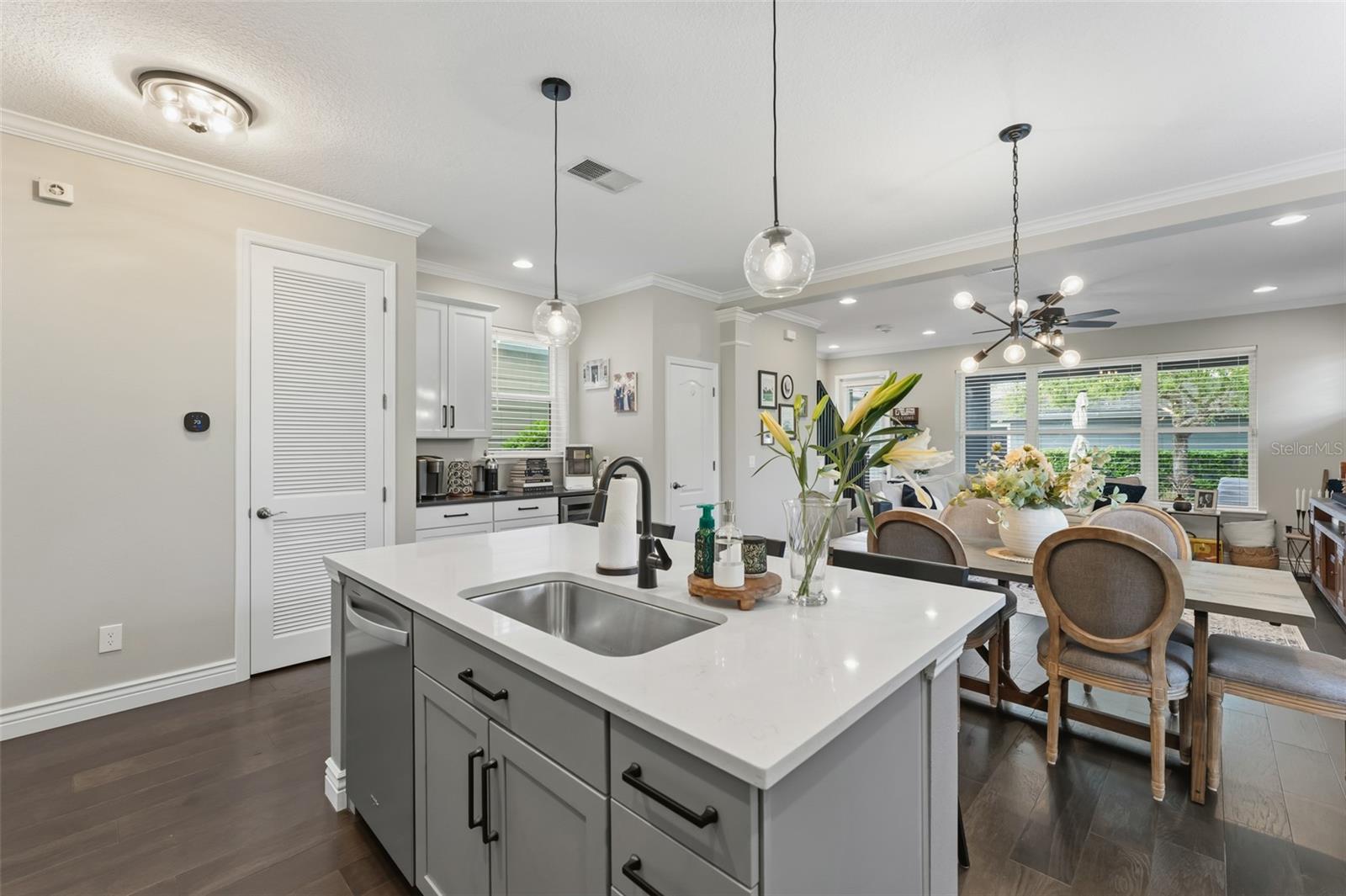 LAUREATE PARK - Residential