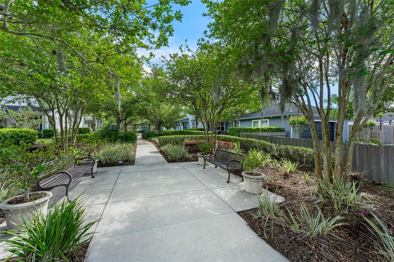 LAUREATE PARK - Residential