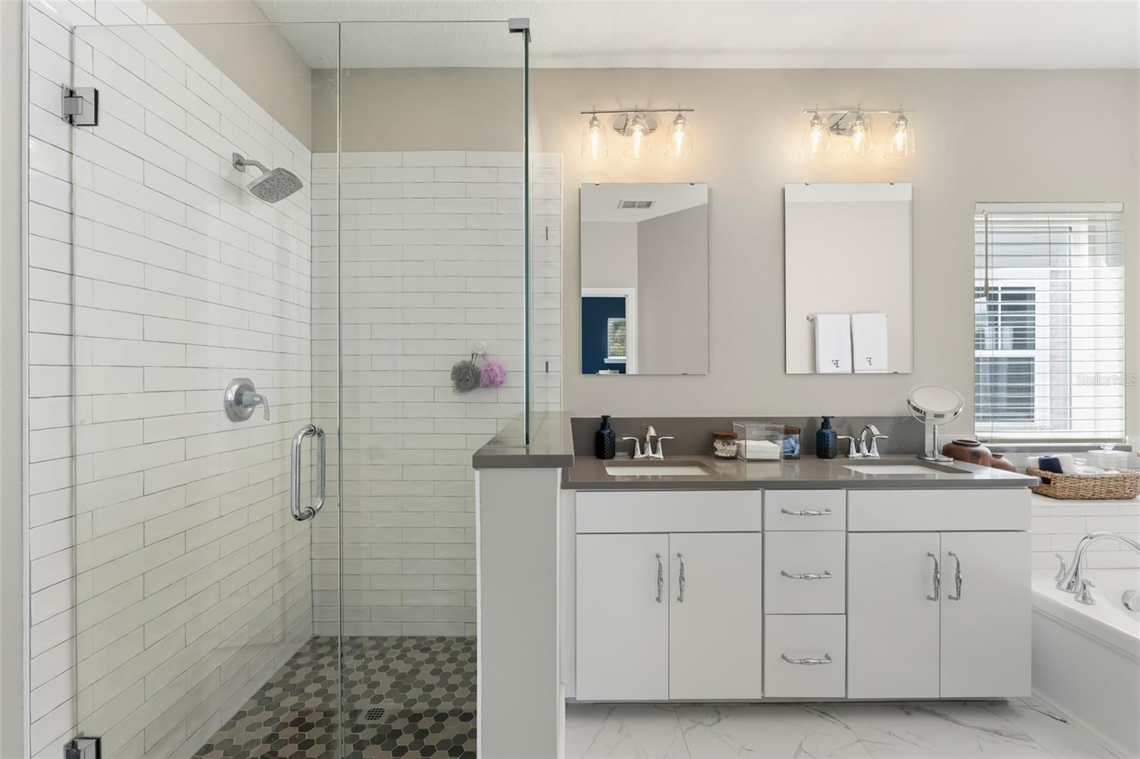 LAUREATE PARK - Residential