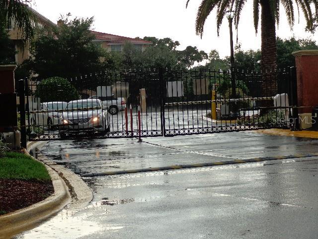 CRESCENT PLACE AT LAKE LOTUS CONDO - Residential Lease