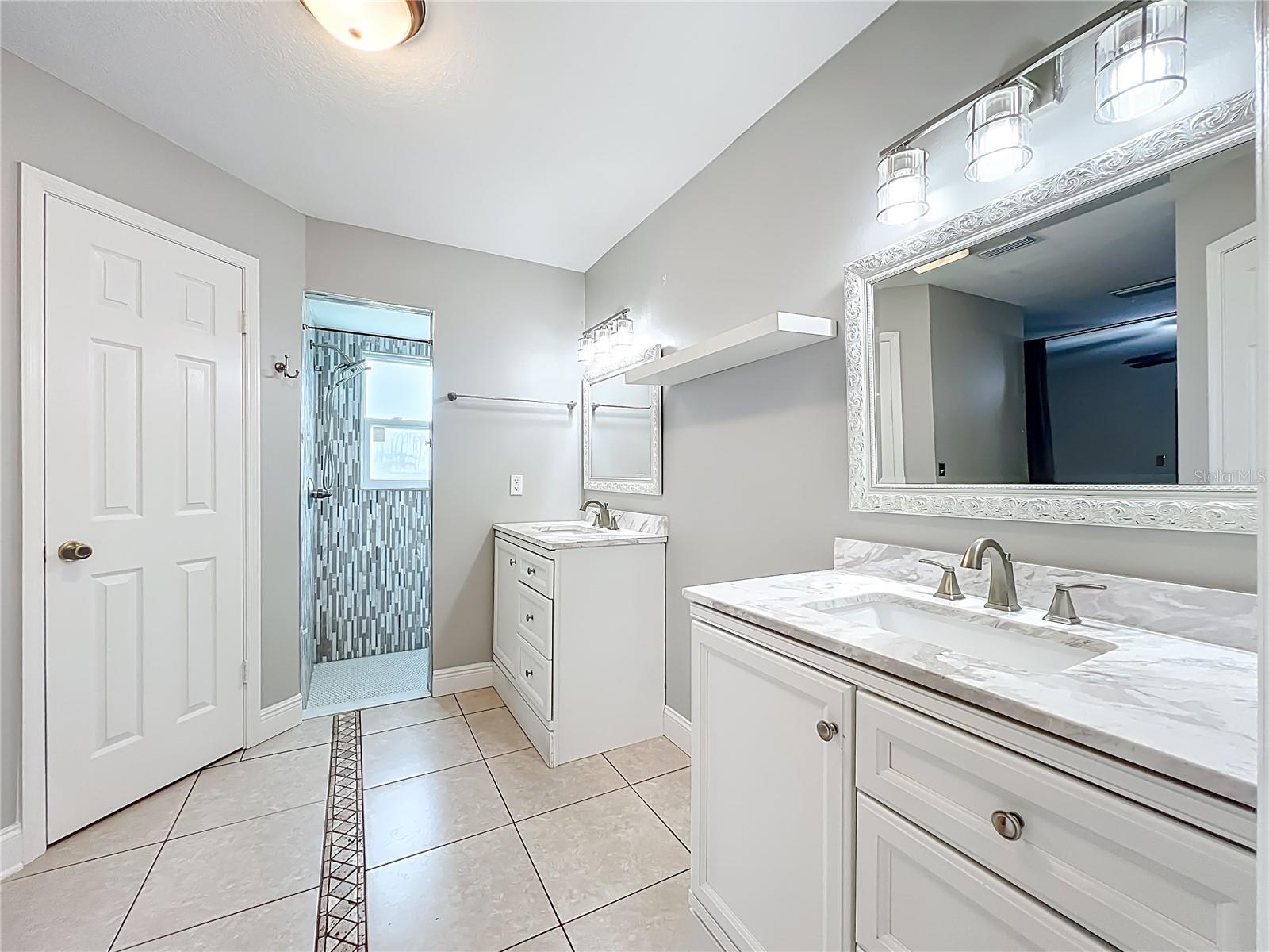 SILVER WOODS PH 01 - Residential Lease