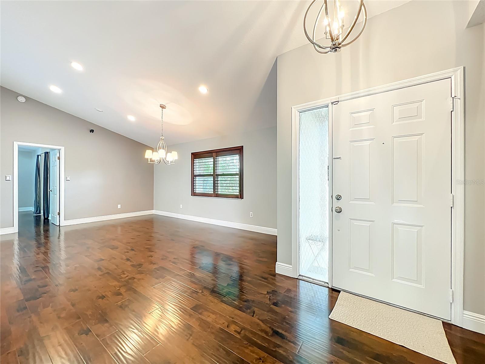 SILVER WOODS PH 01 - Residential Lease