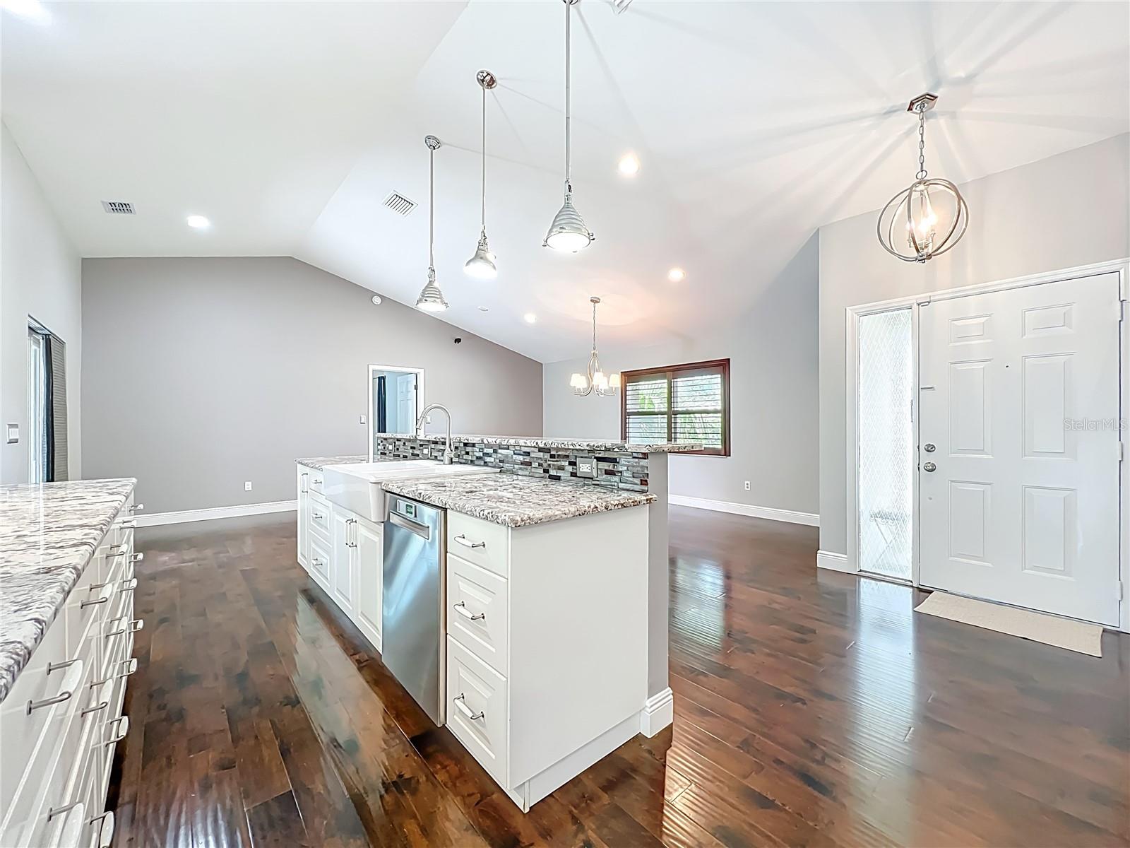 SILVER WOODS PH 01 - Residential Lease