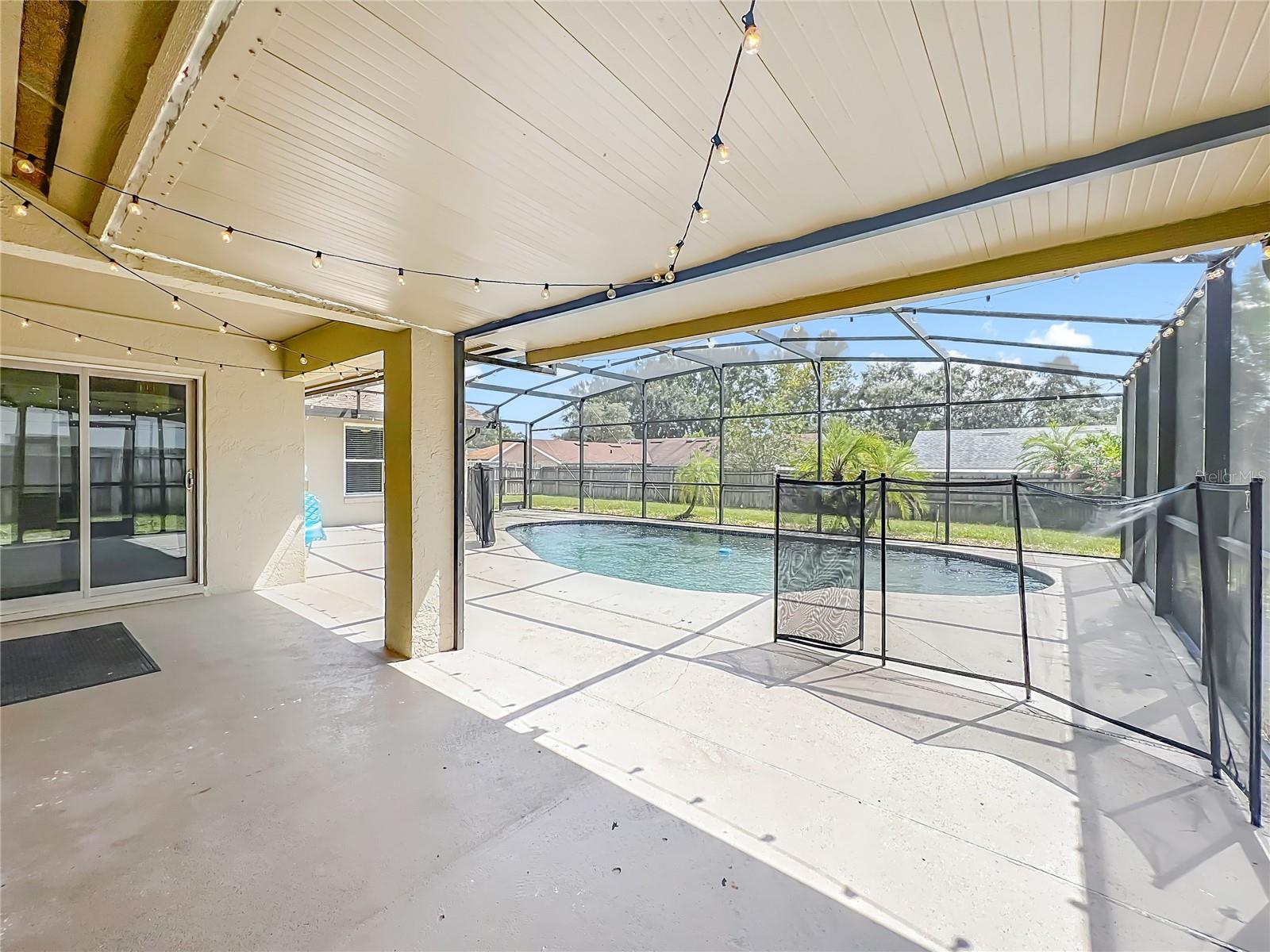 SILVER WOODS PH 01 - Residential Lease