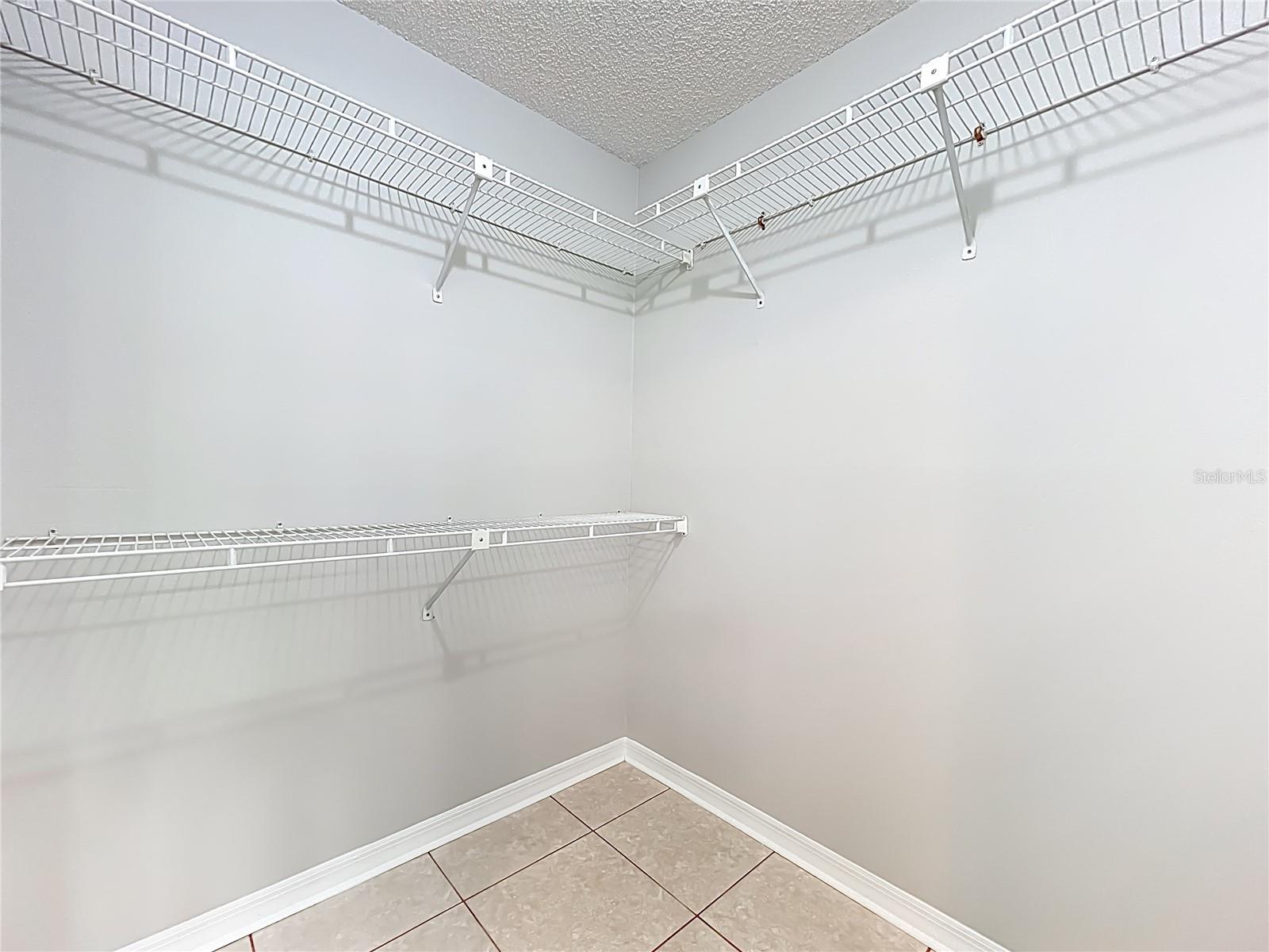 SILVER WOODS PH 01 - Residential Lease