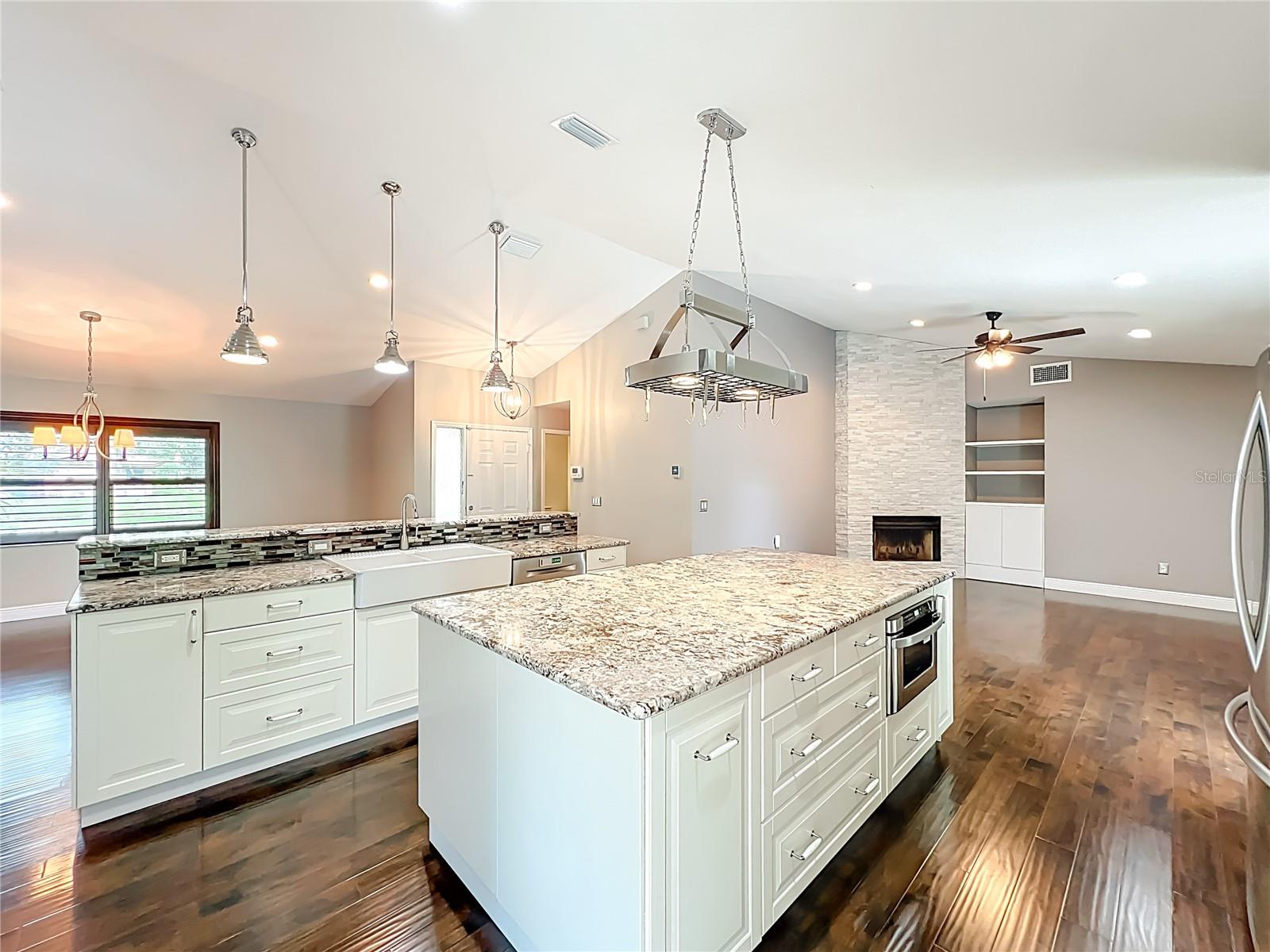 SILVER WOODS PH 01 - Residential Lease
