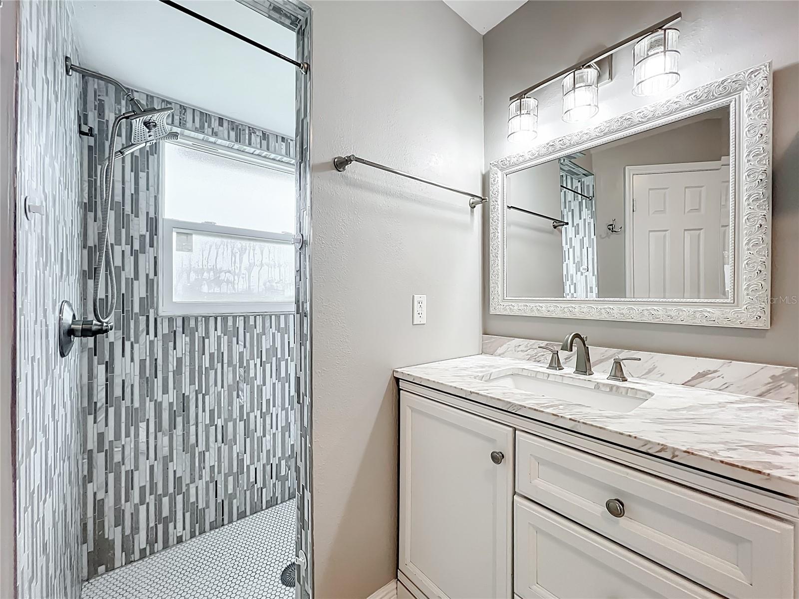 SILVER WOODS PH 01 - Residential Lease