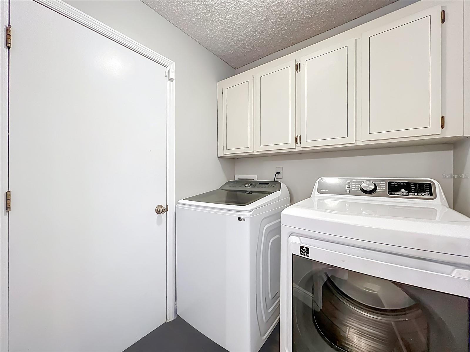 SILVER WOODS PH 01 - Residential Lease