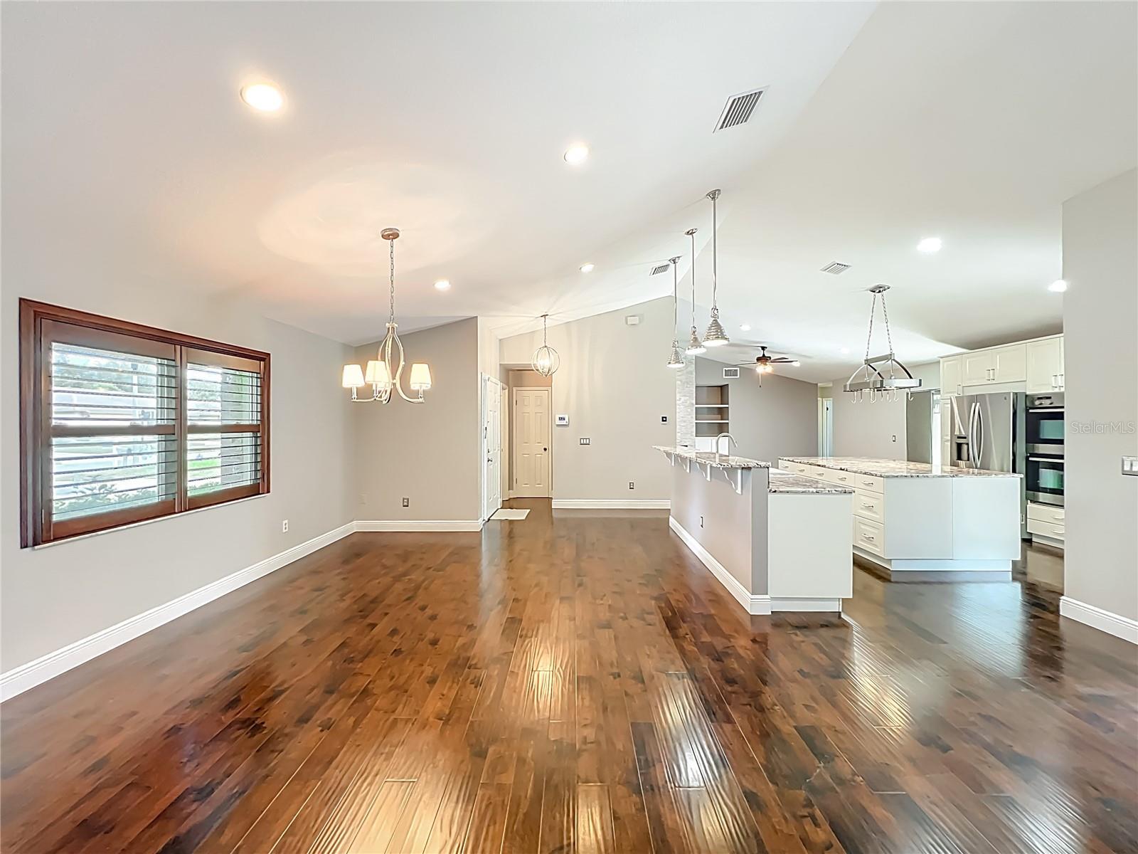 SILVER WOODS PH 01 - Residential Lease