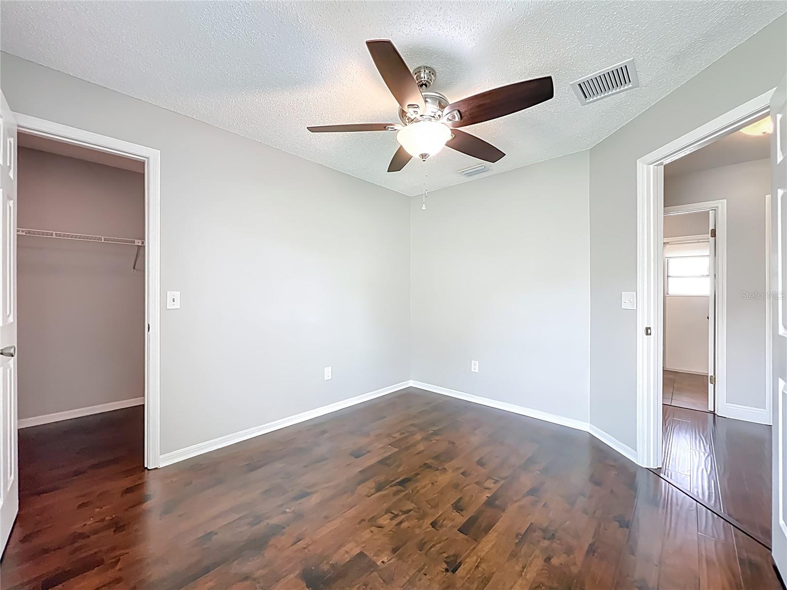 SILVER WOODS PH 01 - Residential Lease