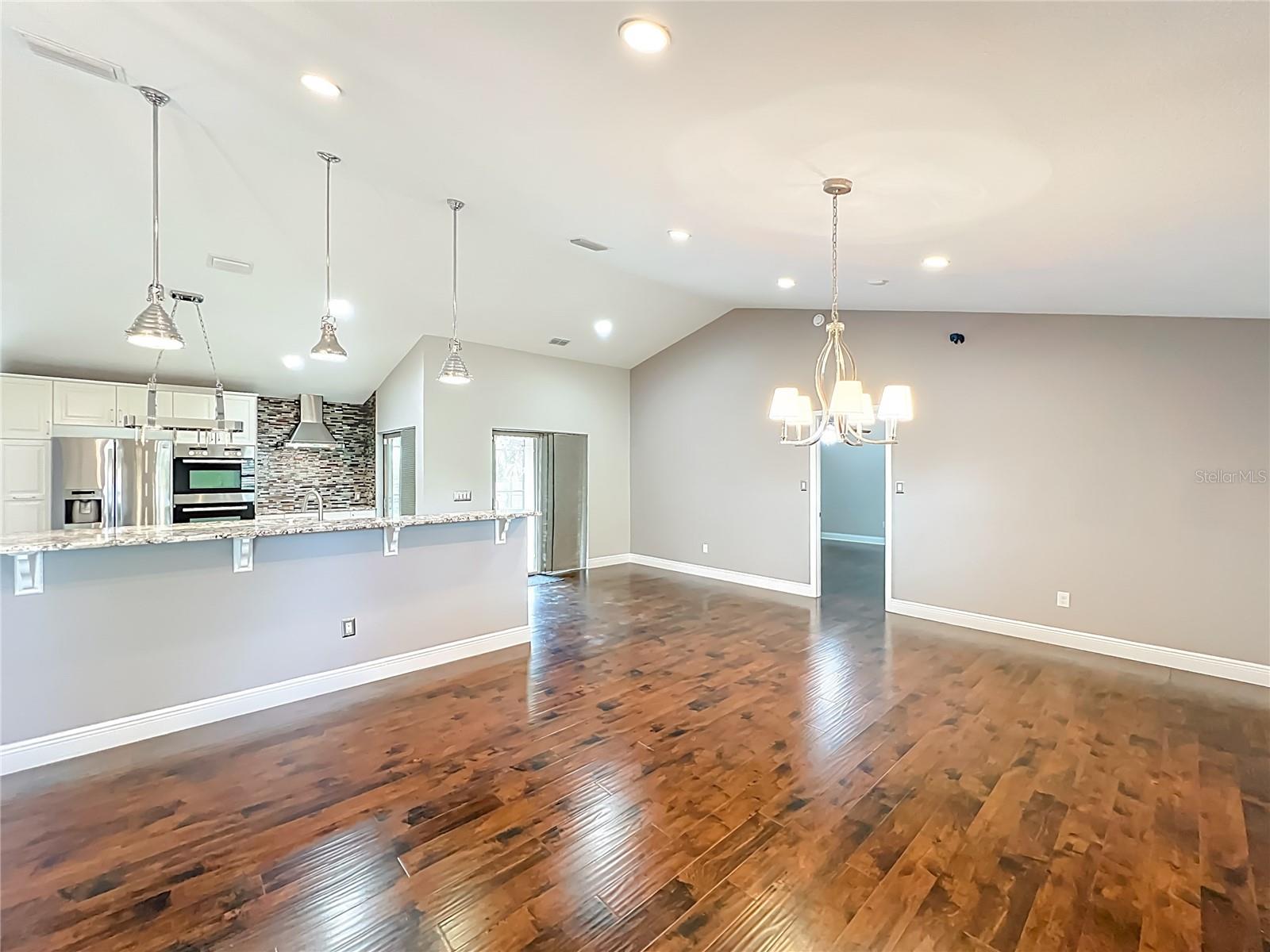 SILVER WOODS PH 01 - Residential Lease