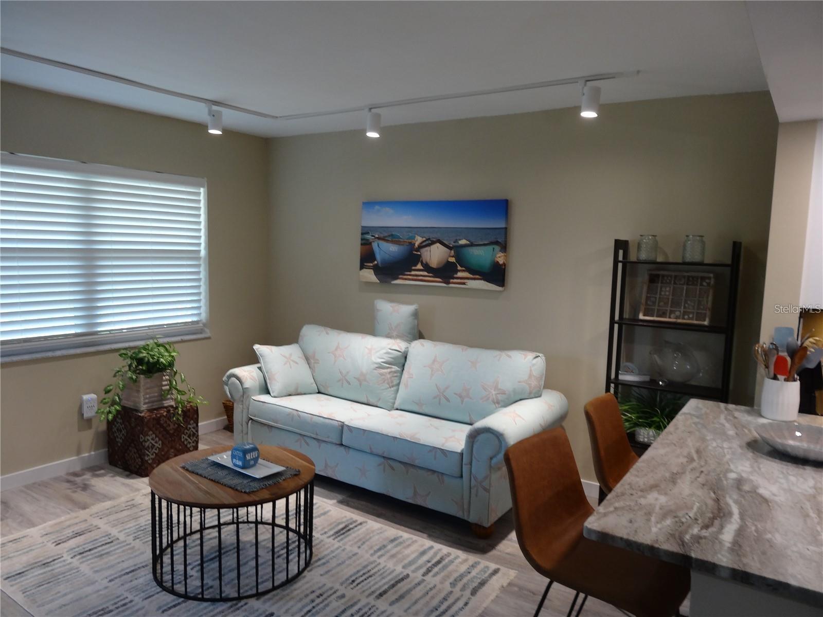 WESTWIND CONDO APTS - Residential