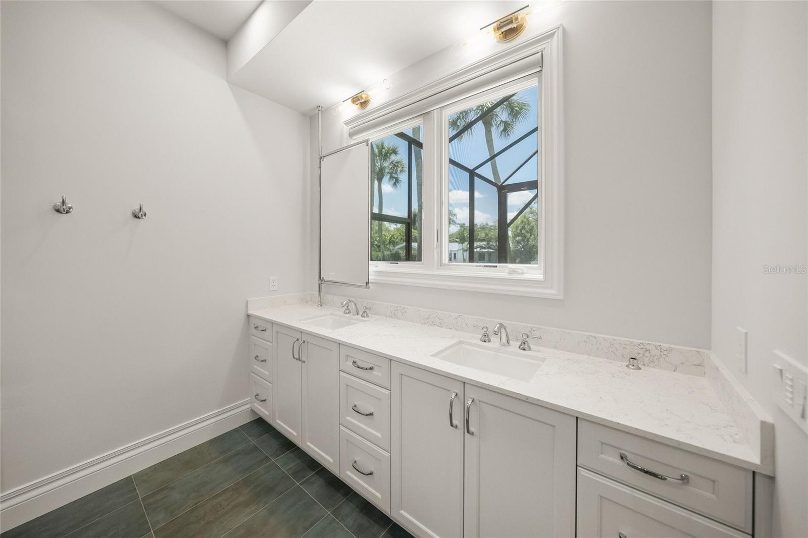 KENTWOOD ESTATES - Residential