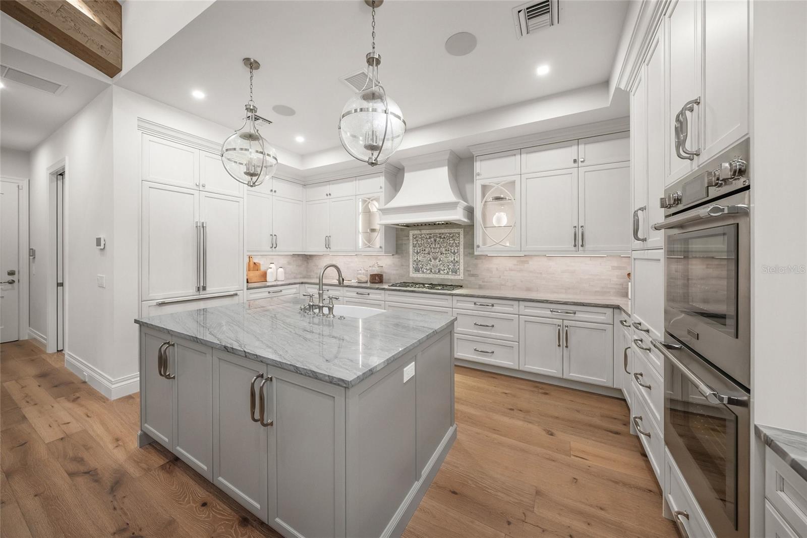 KENTWOOD ESTATES - Residential