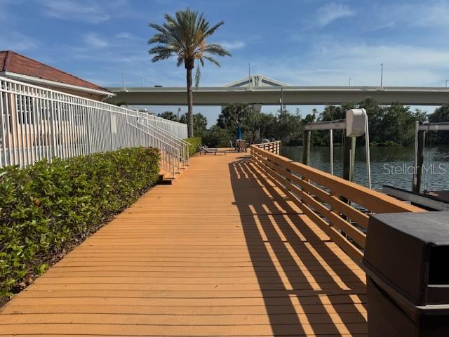 CULBREATH KEY BAYSIDE CONDOMIN - Residential