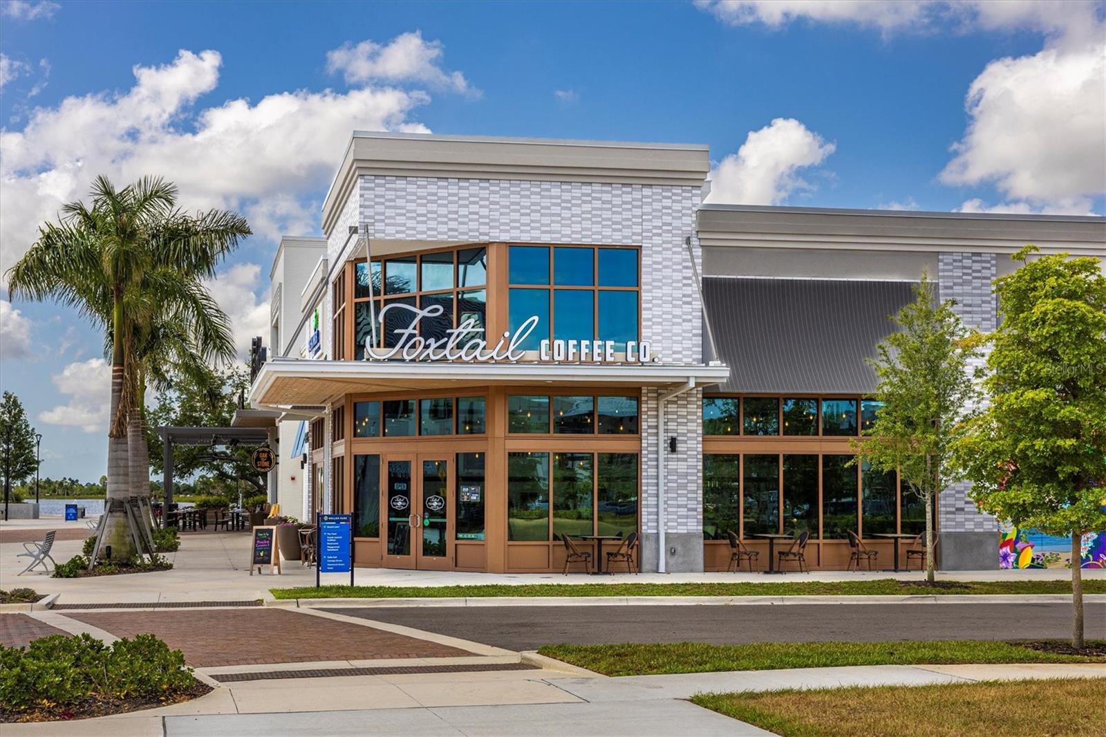 WELLEN PARK GOLF & COUNTRY CLUB - Residential