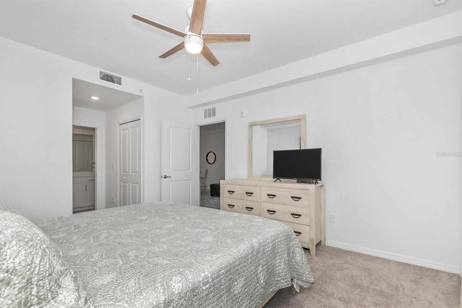 WELLEN PARK GOLF & COUNTRY CLUB - Residential