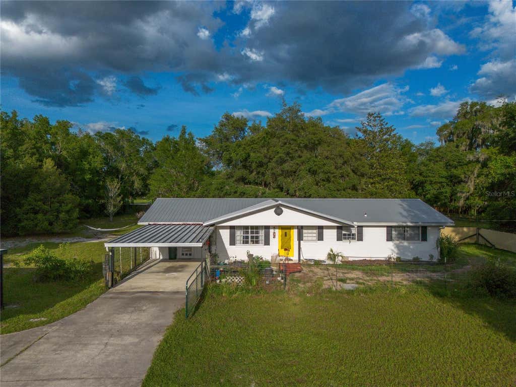 Photo of 7803 SE Us Highway 301, Hawthorne, FL 32640 (MLS # GC540265)