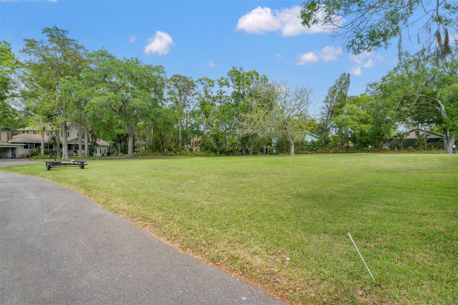 IDLEWILD ON THE HILLSBOROUGH - Land