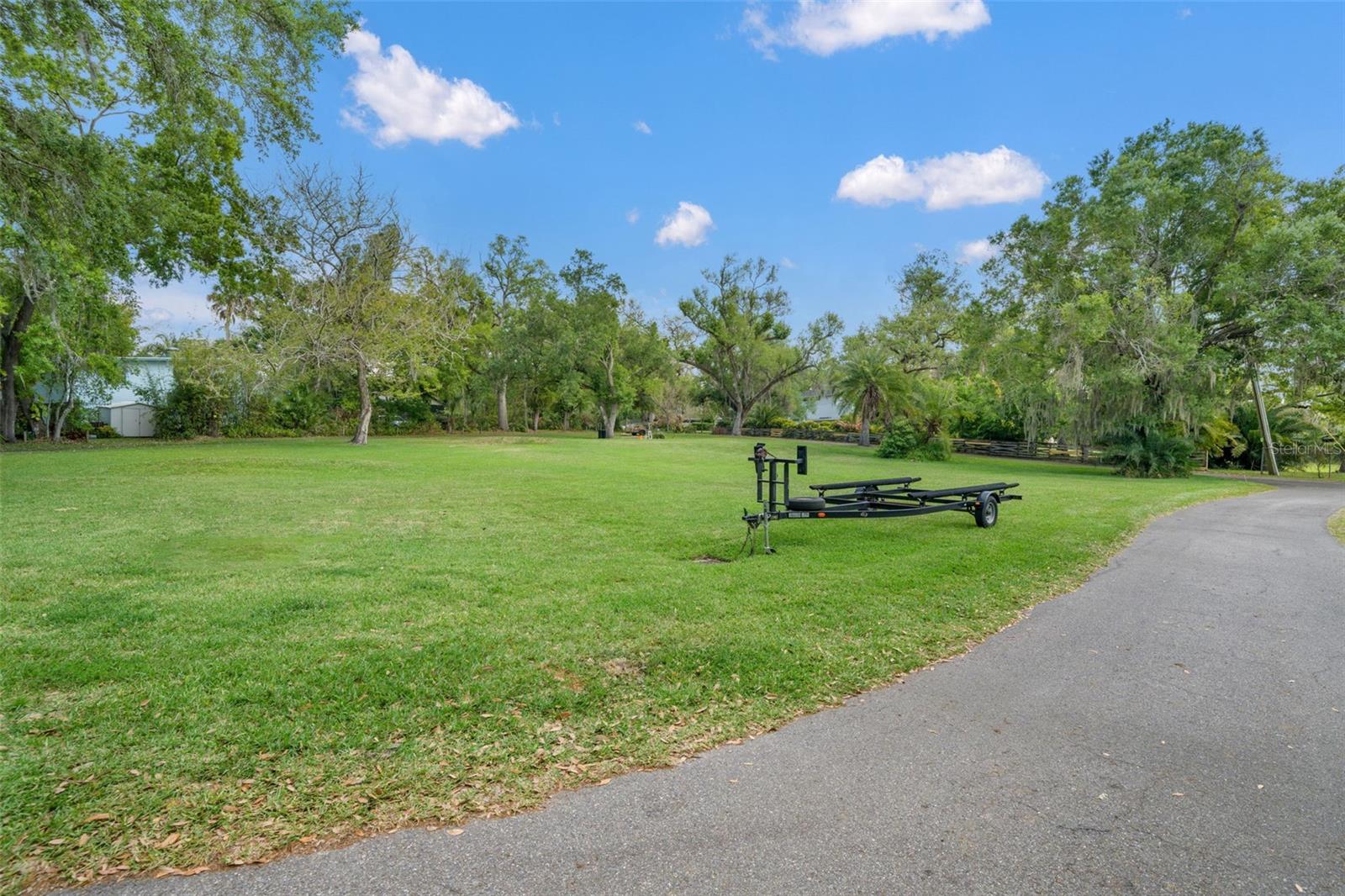 IDLEWILD ON THE HILLSBOROUGH - Land