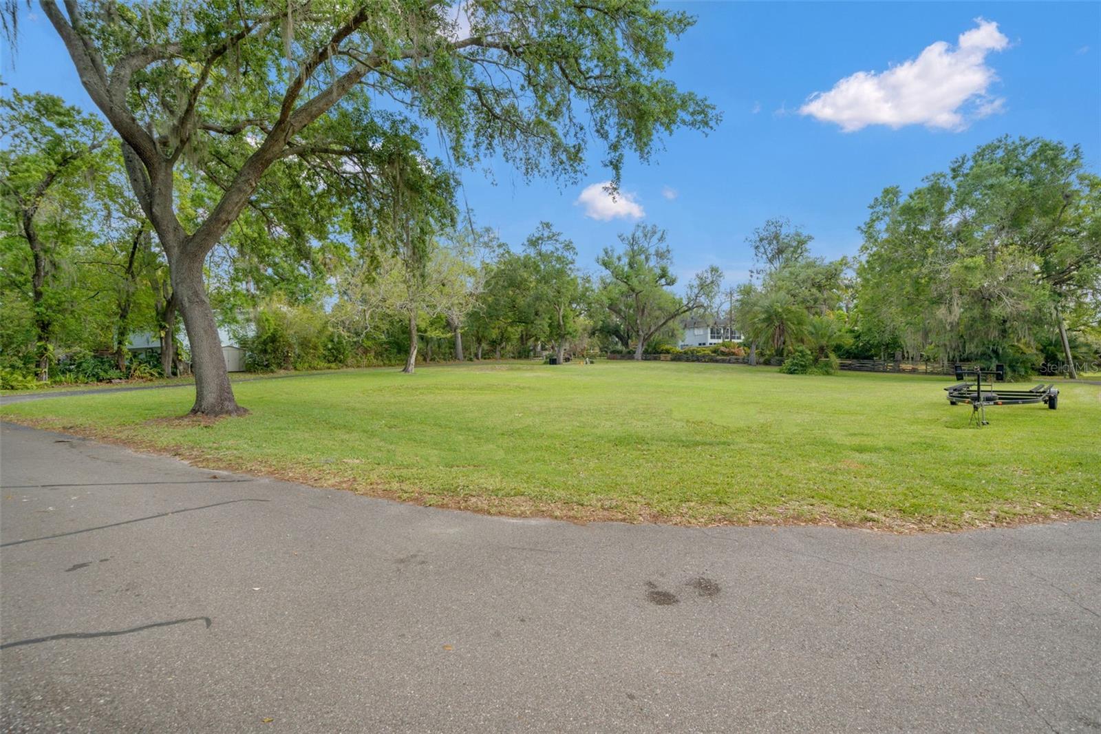 IDLEWILD ON THE HILLSBOROUGH - Land