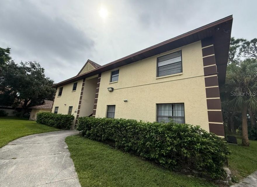 Charming 2-Bedroom in Sarasota – Convenient Location!
Welcome to 851 Mecca Drive, Unit C! This inviting rental offers comfortable living with 2 spacious bedrooms and 2 bathrooms in a well-maintained building. The open layout provides plenty of natural light, while the kitchen and living areas create a functional space for everyday living.  No Smoking or Vaping Allowed.  Small Pets Are Allowed.
Located just off US-41, you’ll enjoy easy access to downtown Sarasota, St. Armands Circle, shopping, dining, and the beautiful Gulf beaches. Reserved parking and on-site laundry add to the convenience.
Don’t miss this affordable opportunity to live in the heart of Sarasota!