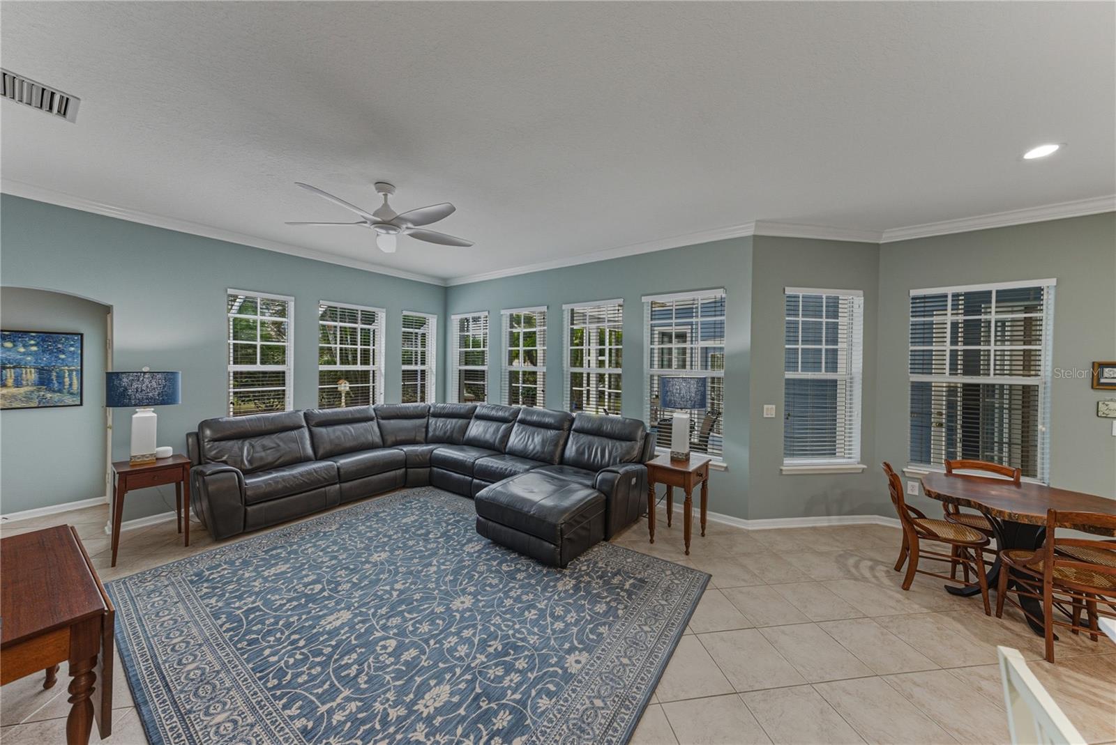 MIRABAY PH 3A-1 - Residential