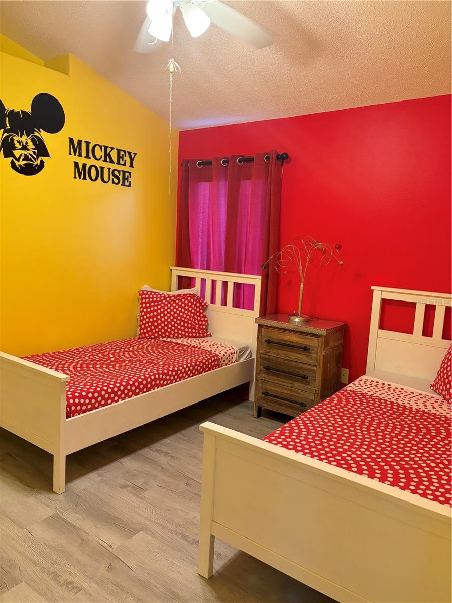 INDIAN CREEK - Residential