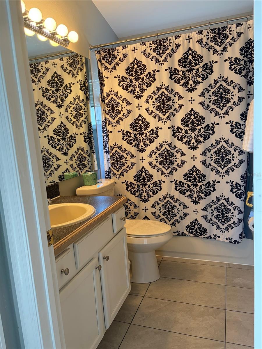 INDIAN CREEK - Residential