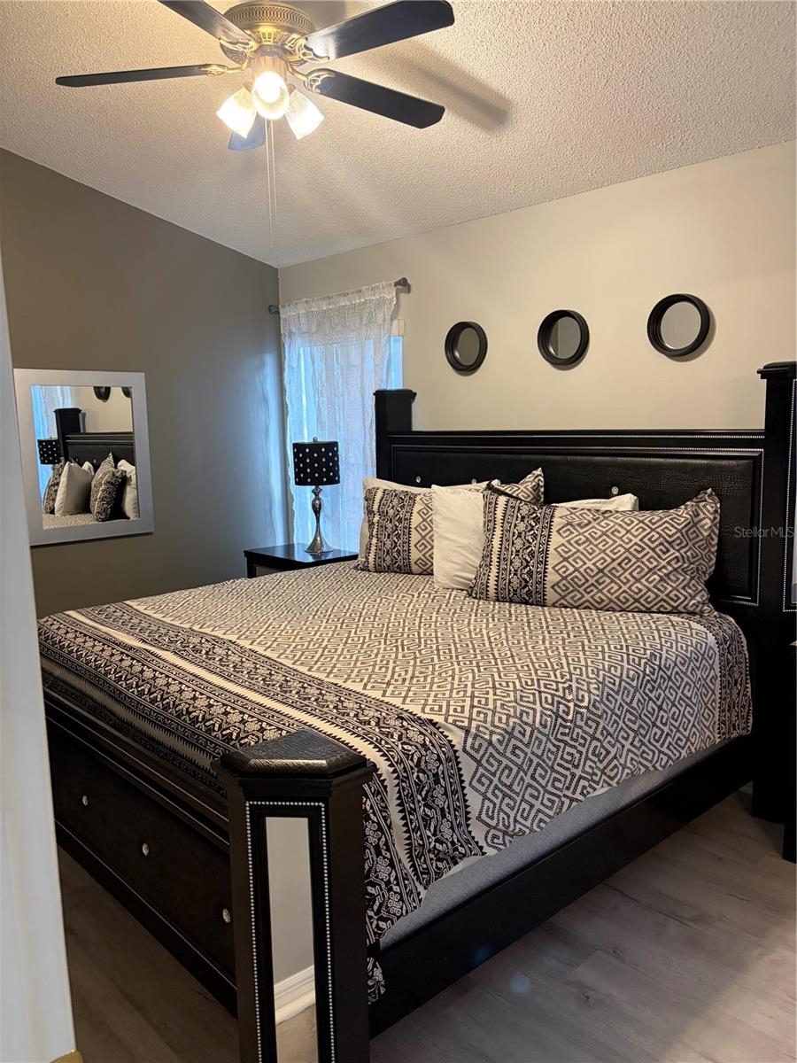 INDIAN CREEK - Residential