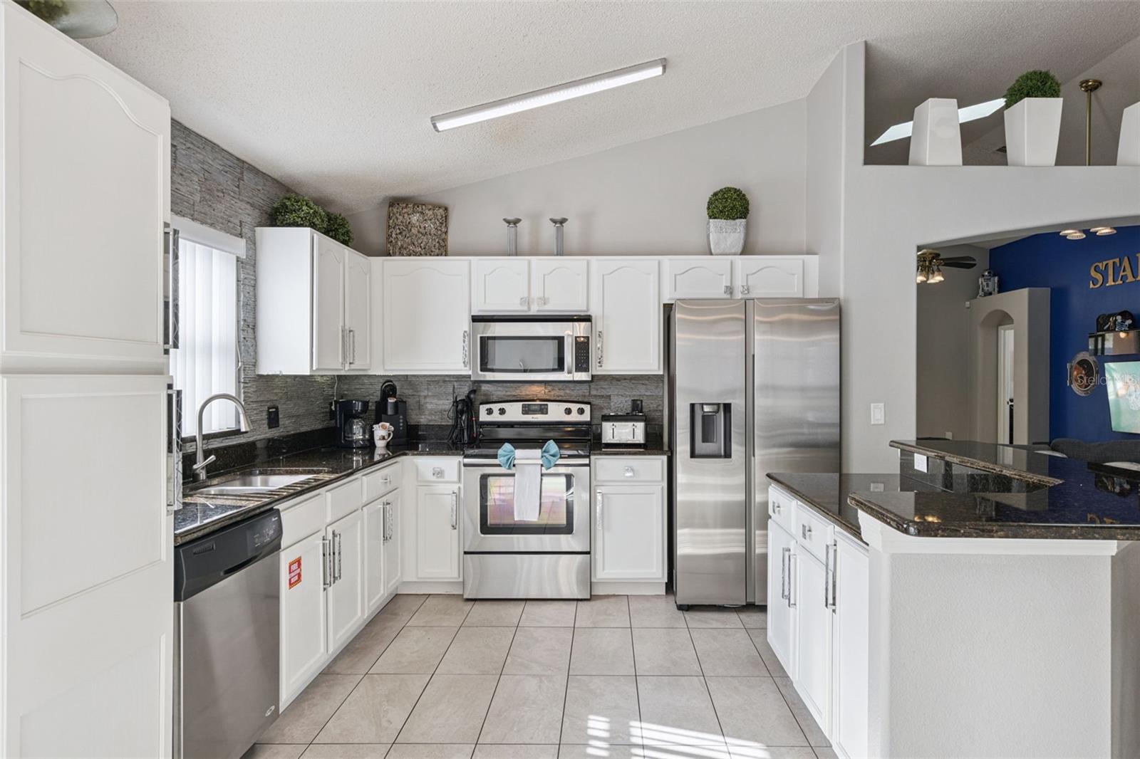 INDIAN CREEK - Residential