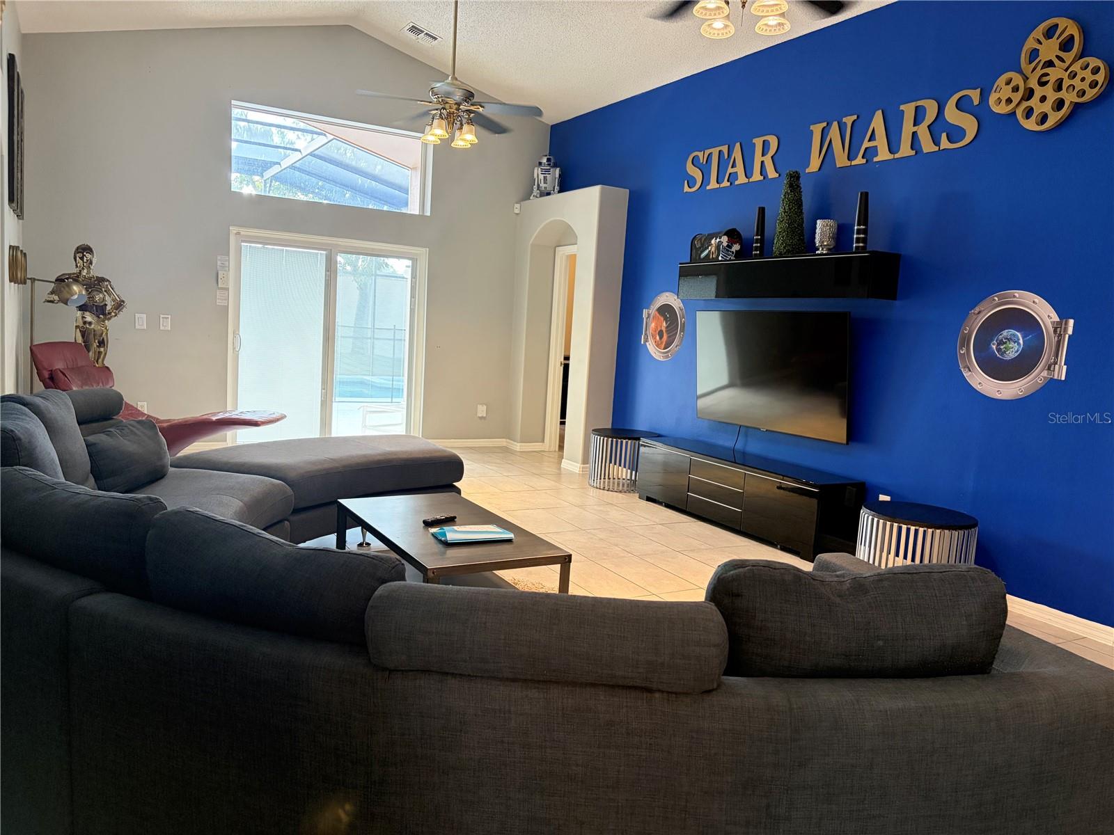 INDIAN CREEK - Residential