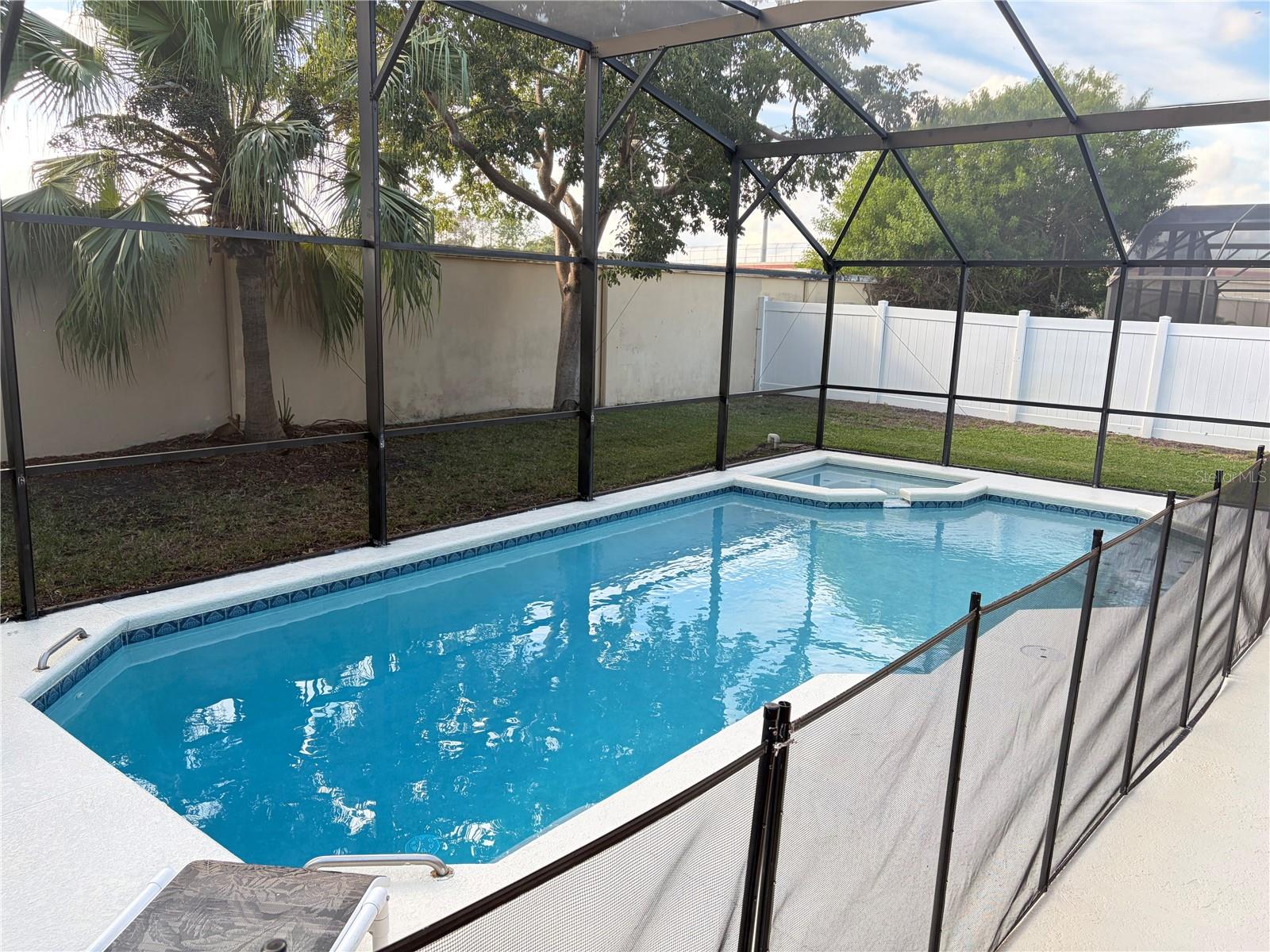 8067 ROARING CREEK COURT