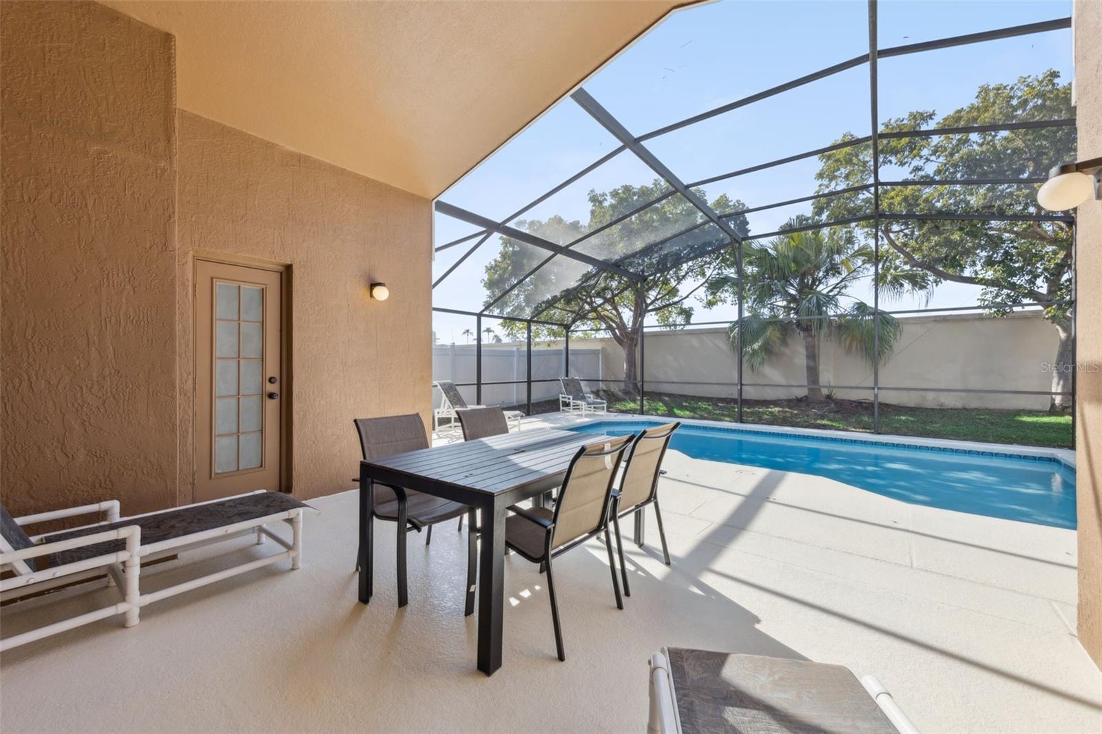 INDIAN CREEK - Residential