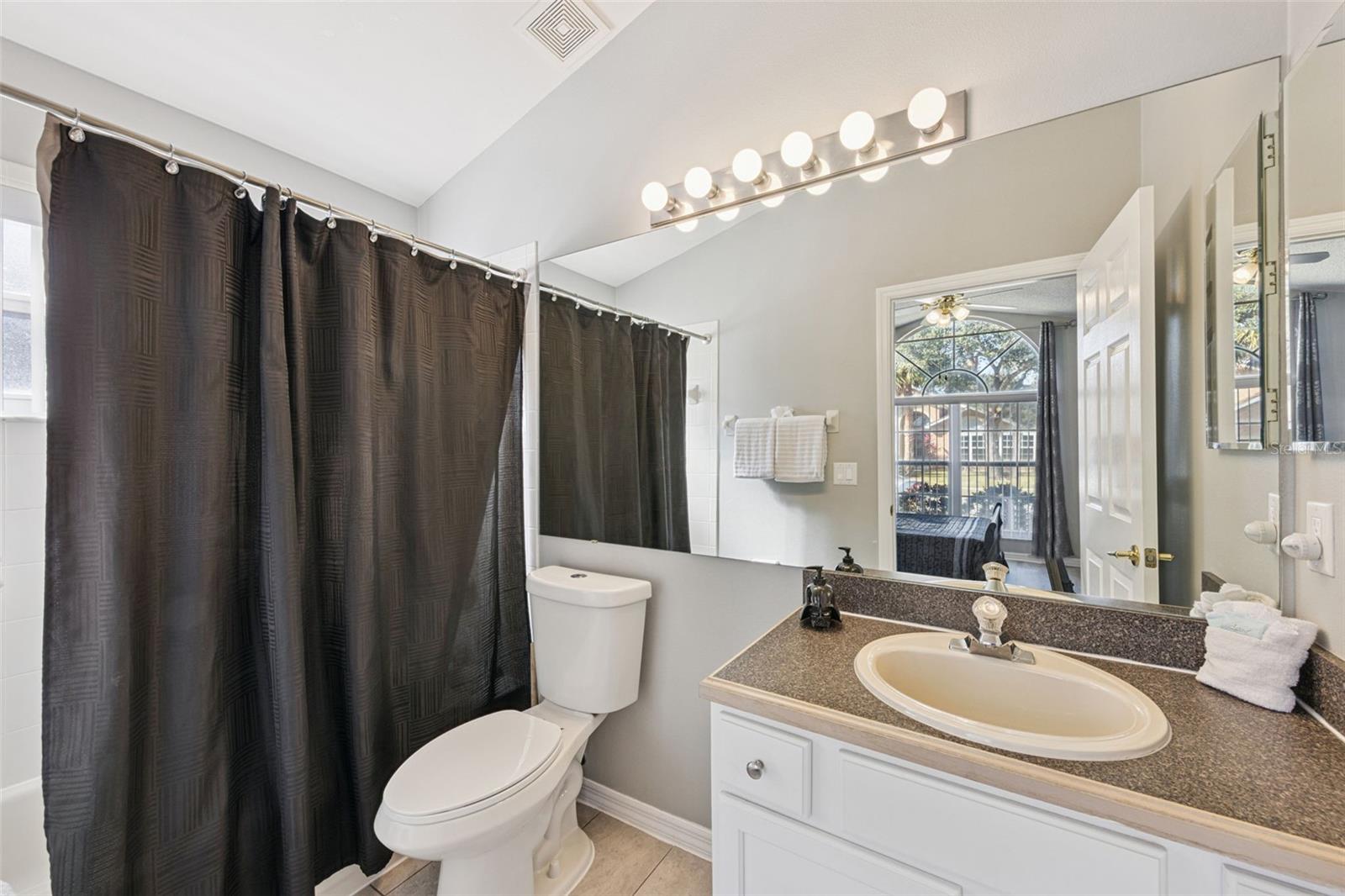 INDIAN CREEK - Residential