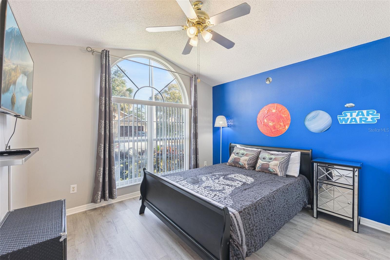 INDIAN CREEK - Residential