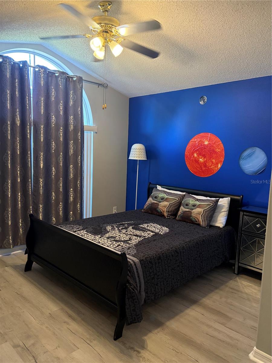 INDIAN CREEK - Residential