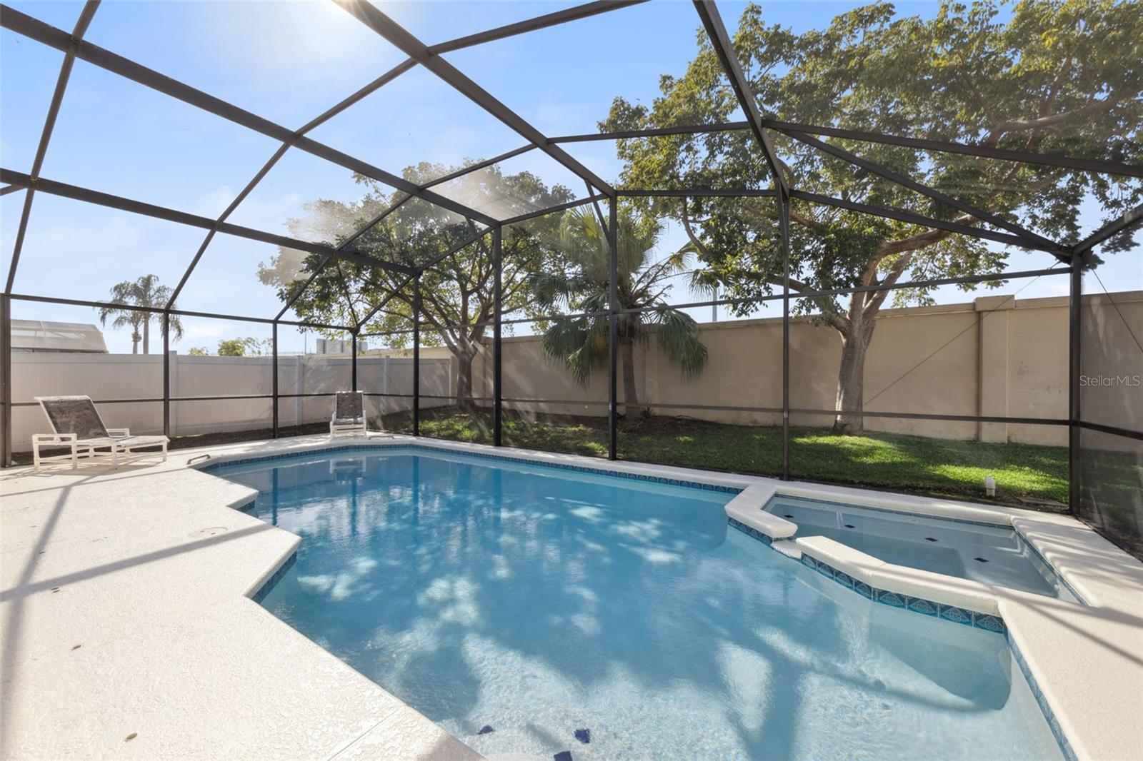 INDIAN CREEK - Residential