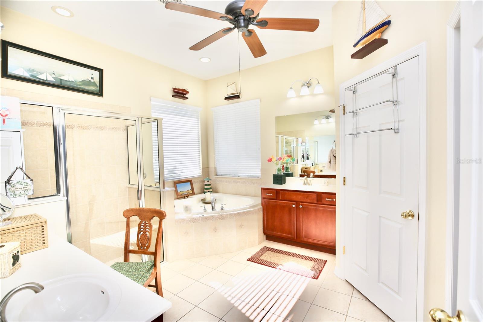 WELLINGTON MANOR PH 2 - Residential