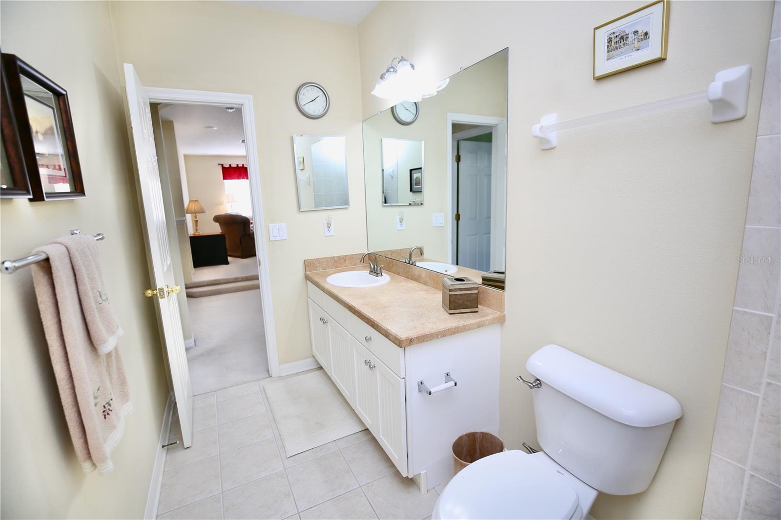 WELLINGTON MANOR PH 2 - Residential