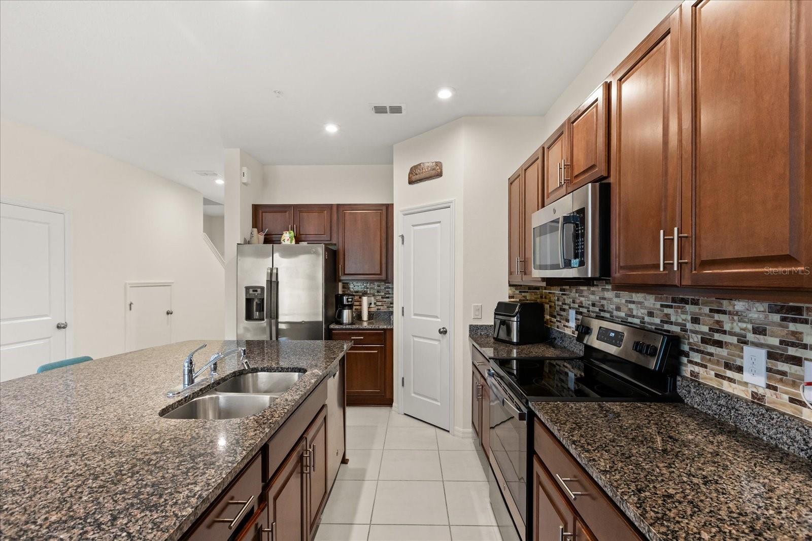 2087 CRYSTAL BELL STREET