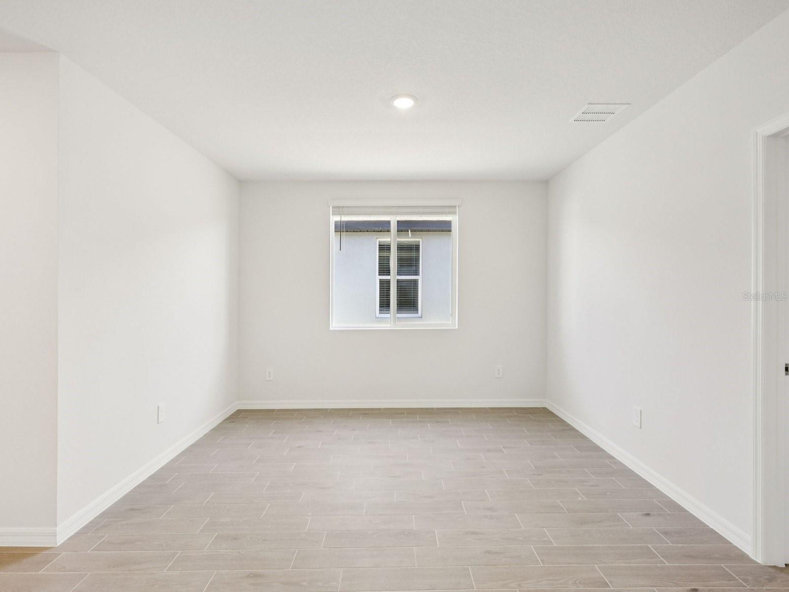 OAKFIELD TRAILS - Residential