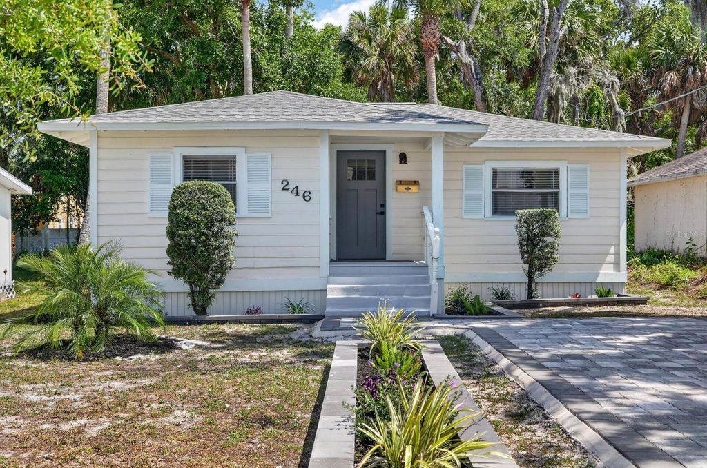 Photo of 246 Willow Place, Ormond Beach, FL 32174 (MLS # V4949222)