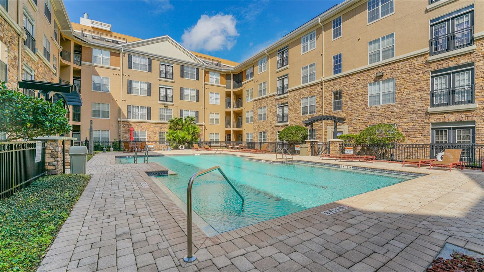 VILLA SONOMA AT INTERNATIONAL - Residential Lease