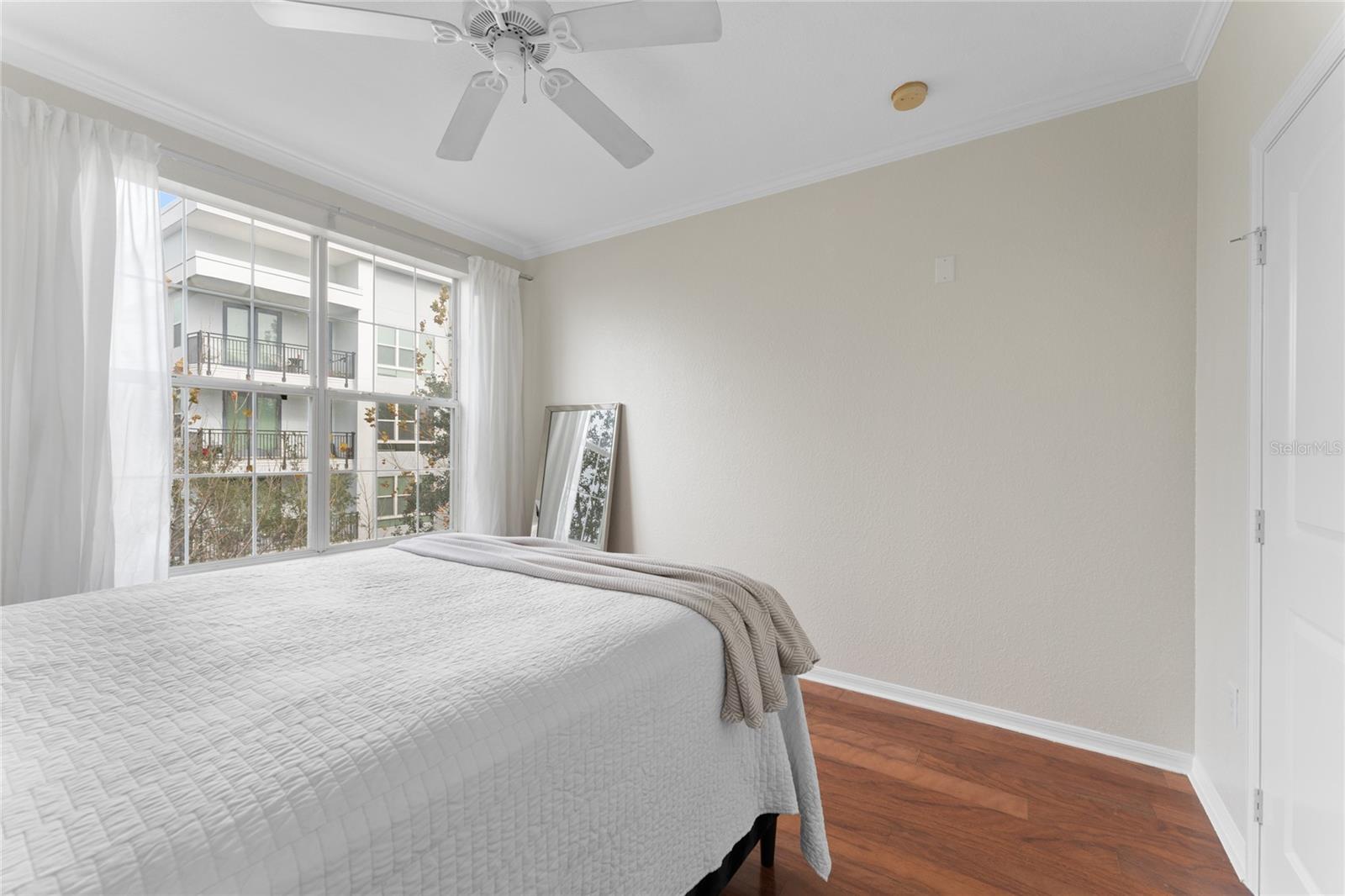 VILLA SONOMA AT INTERNATIONAL - Residential Lease