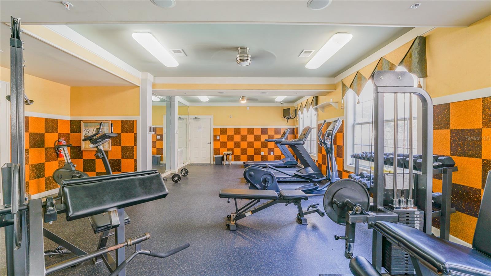 VILLA SONOMA AT INTERNATIONAL - Residential Lease