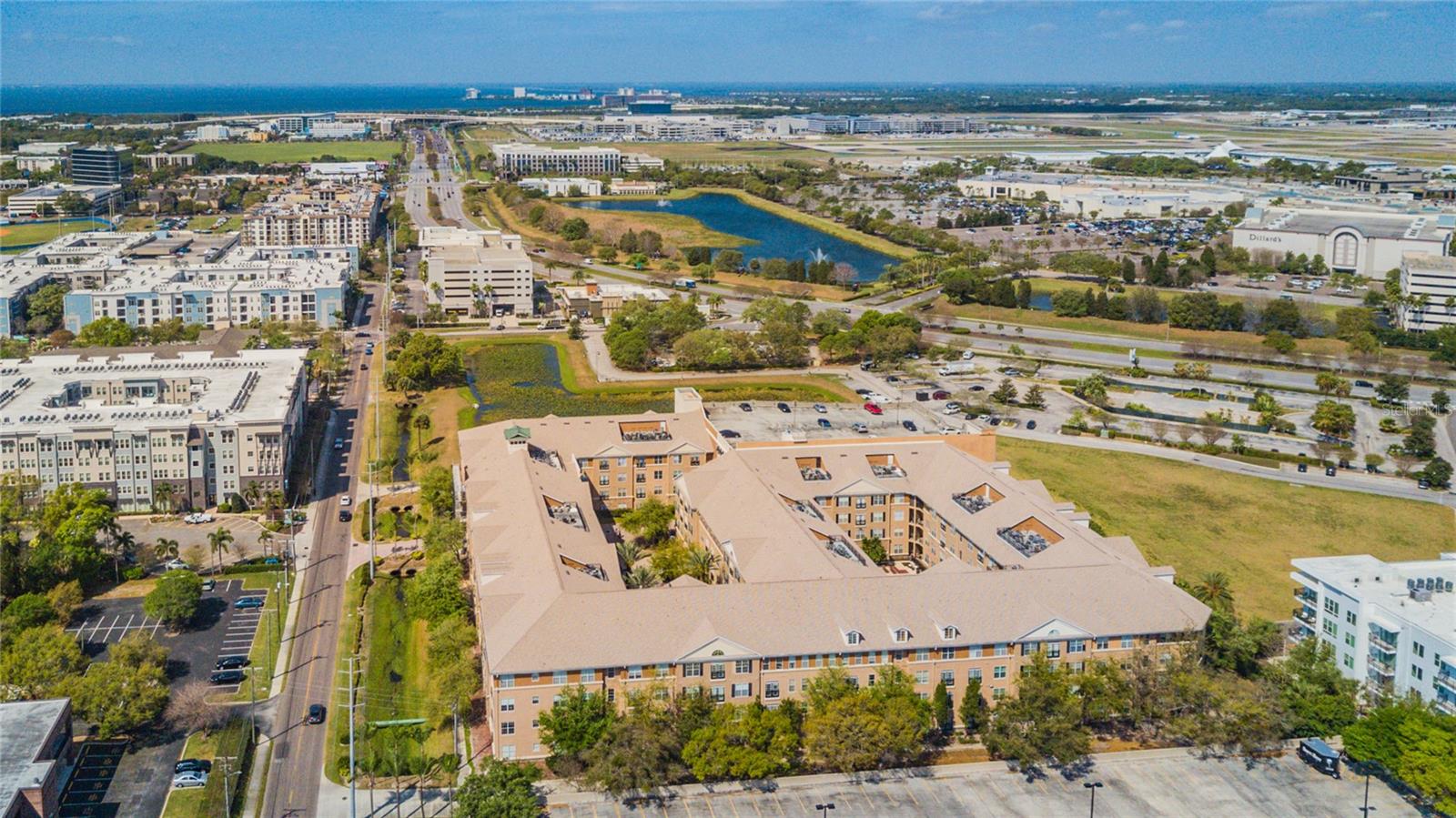 VILLA SONOMA AT INTERNATIONAL - Residential Lease