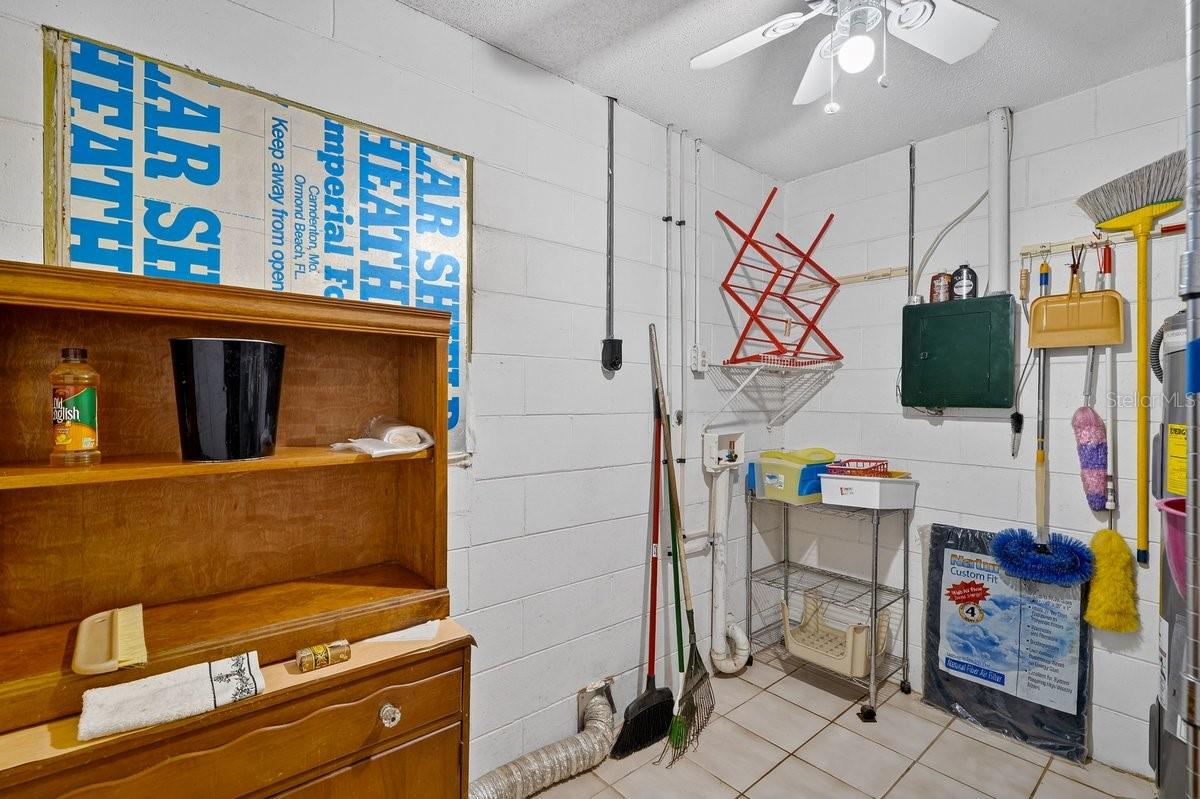 DAYTONA HIGHRIDGE ESTATES ADD UNIT 01 - Residential