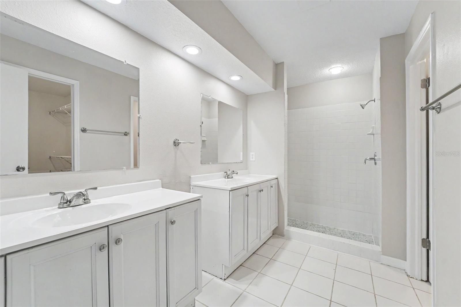 OAK FOREST I - Residential